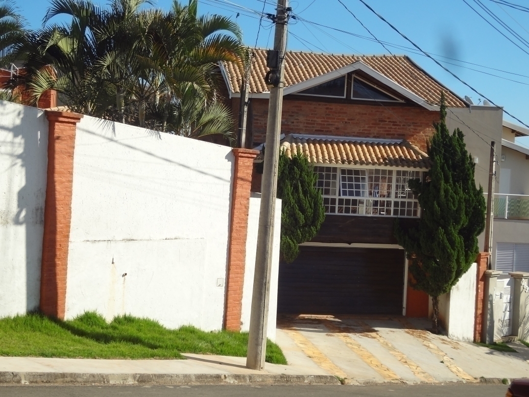 #CAS 011 - Casa para Venda em São Pedro - SP